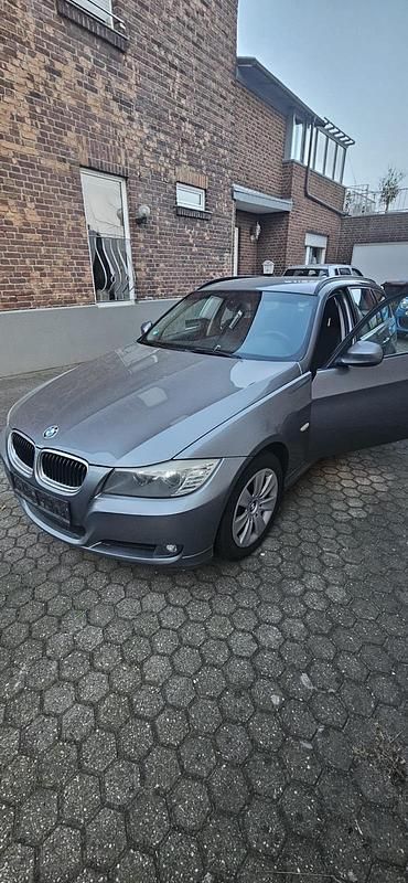 Second-hand BMW 320 184 CP (135 kW) 2012 Argintiu Break