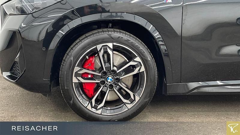 Gebraucht BMW X1 Luxury Line 136 PS (100 kW) 2025 Saphirschwarz metallic SUV