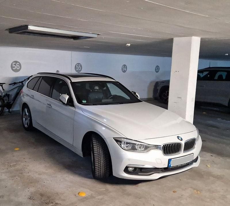 Weiß Gebraucht 2017 BMW 320 Luxury Line Kombi | 17.000 € (Fairer Preis) - Bild 1/4