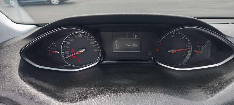 Gebraucht Peugeot 308 SW 131 PS (96 kW) 2018 Kombi