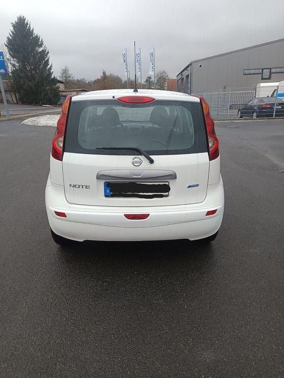 Gebraucht Nissan Note Acenta 88 PS (64 kW) 2011 Weiß Kleinwagen
