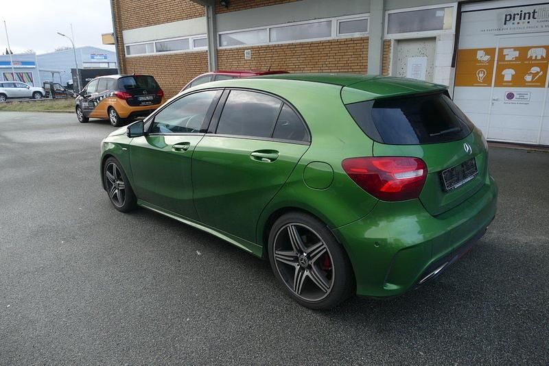 Gebraucht Mercedes A250 218 PS (160 kW) 2018 Grün Kleinwagen