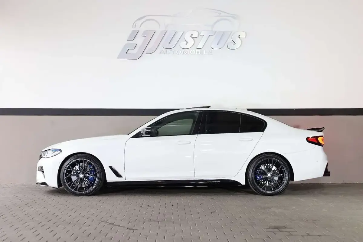 Gebraucht BMW 550 462 PS (339 kW) 2019 Alpinweiss 3 Limousine
