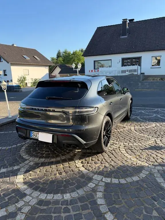 Gebraucht Porsche Macan 441 PS (324 kW) 2022 Schwarz SUV