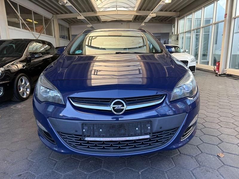 Gebraucht Opel Astra Selection 110 PS (80 kW) 2014 Blau Kombi