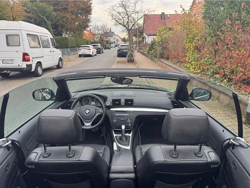 Gebraucht BMW 118 Sport Line 143 PS (105 kW) 2014 Schwarz Kleinwagen