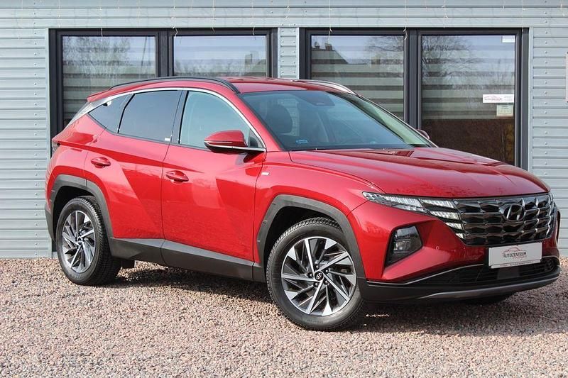 Gebraucht Hyundai Tucson Trend 150 PS (110 kW) 2021 Rot SUV