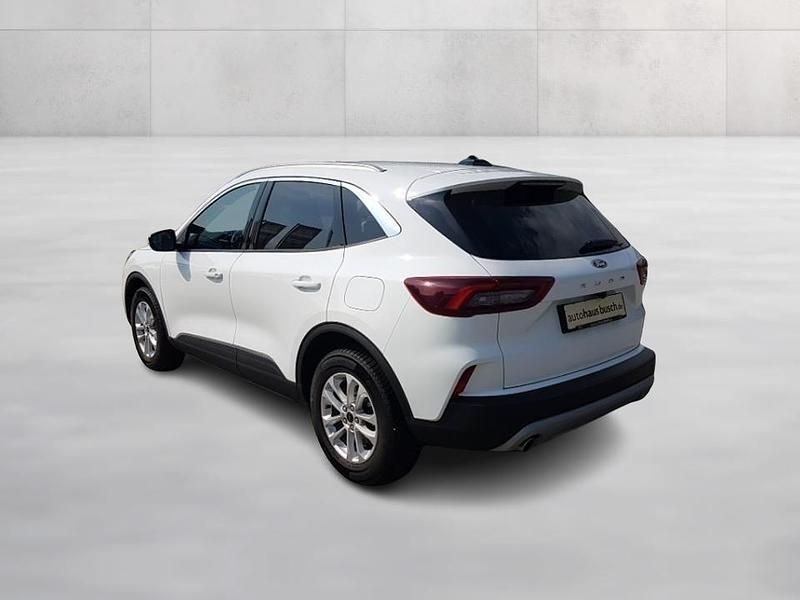 Gebraucht Ford Kuga Titanium 186 PS (136 kW) 2024 Weiß SUV