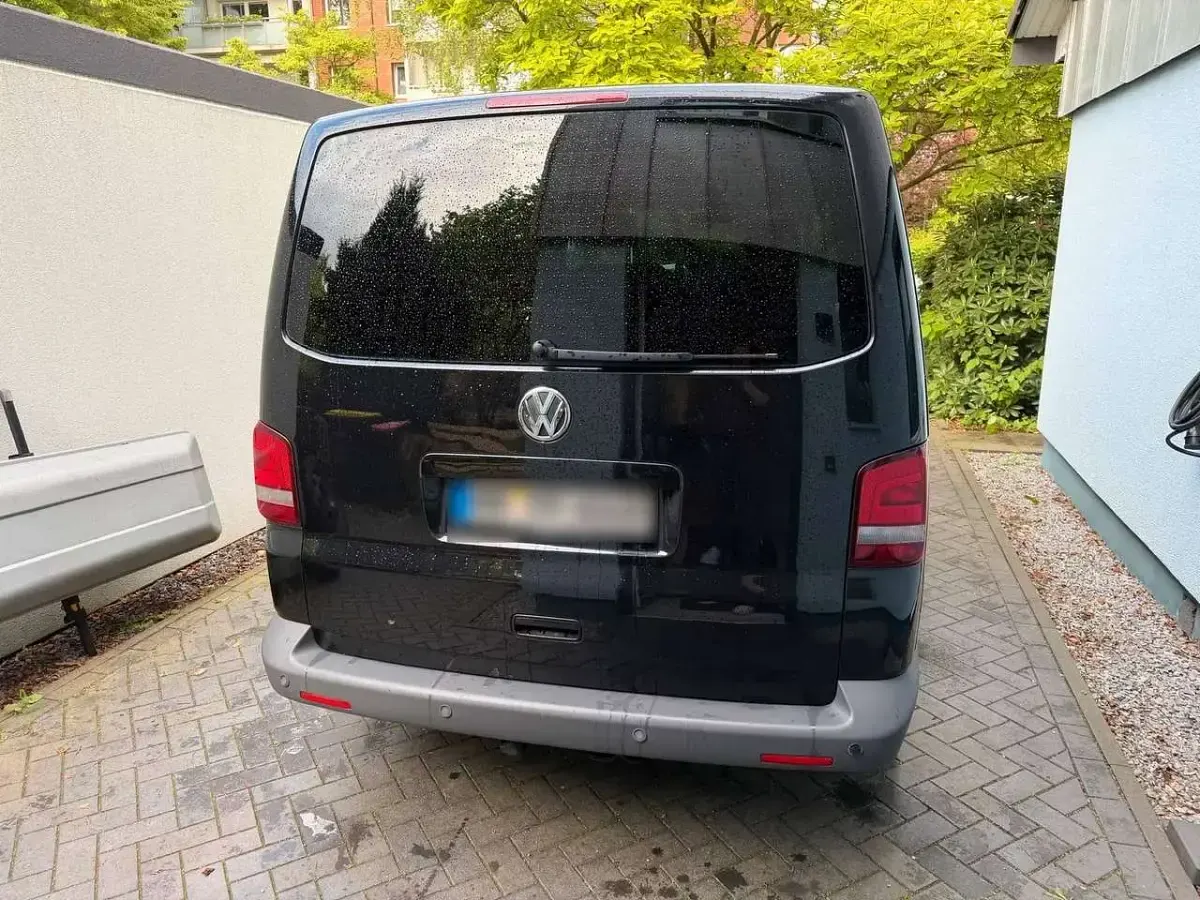 Gebraucht VW Multivan PanAmericana 180 PS (132 kW) 2011 Schwarz Van / Kleinbus