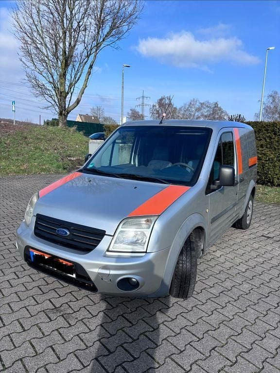 Gebraucht Ford Tourneo Connect 90 PS (66 kW) 2010 Silber Van / Kleinbus