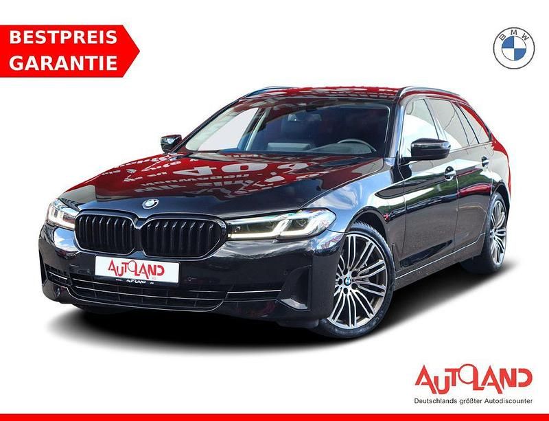 Schwarz Gebraucht 2021 BMW 530 Sport Line Kombi | 37.990 € (Fairer Preis) - Bild 1/4