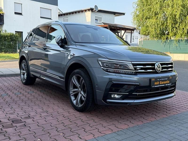 Platinum grey Gebraucht 2020 VW Tiguan Allspace Highline SUV | 29.000 € (Fairer Preis) - Bild 1/4