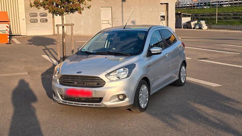 Gebraucht Ford Ka Plus 86 PS (63 kW) 2018 Silber Kleinwagen