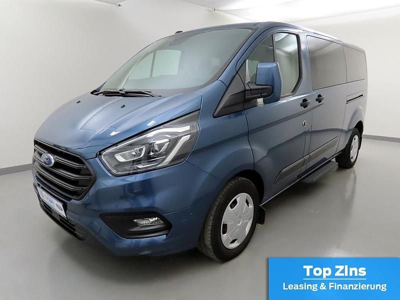 Gebraucht Ford Transit Tourneo Trend 170 PS (125 kW) 2023 Chromablau Van / Kleinbus