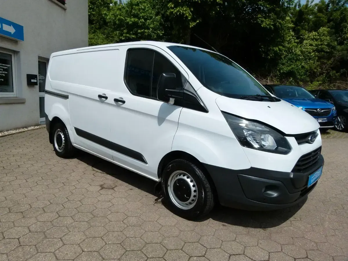 Gebraucht Ford Transit Custom 101 PS (74 kW) 2016 Weiß Limousine