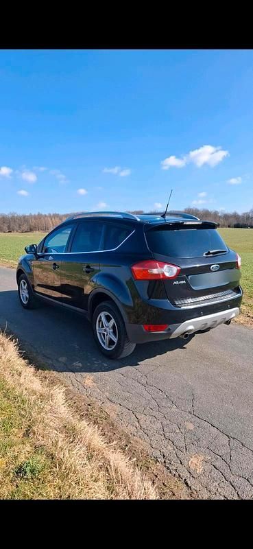 Gebraucht Ford Kuga Titanium 136 PS (100 kW) 2010 Schwarz SUV