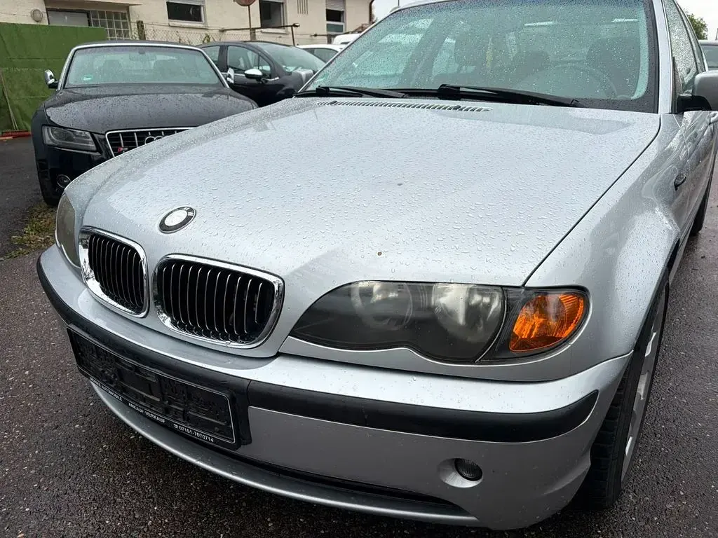 Gebraucht BMW 320 Sport Line 170 PS (125 kW) 2004 Silber Limousine