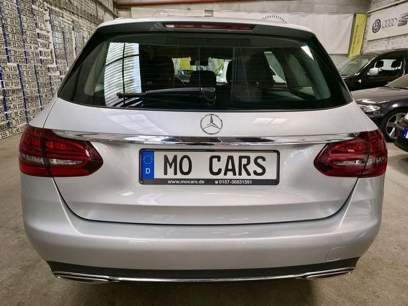 Gebraucht Mercedes C200 184 PS (135 kW) 2019 Iridiumsilber Kombi