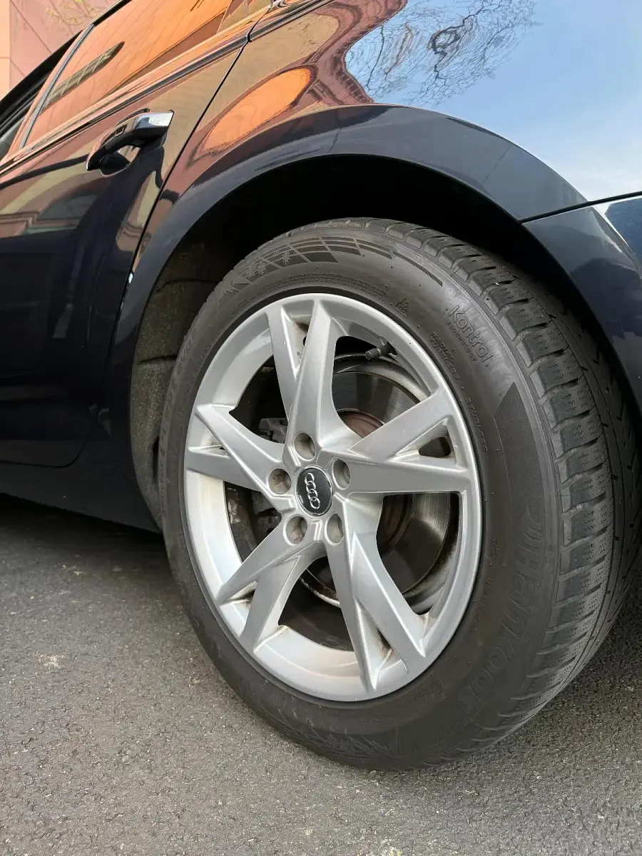 Używany Audi A4 190 KM (139 kW) 2017 Niebieski Kombi