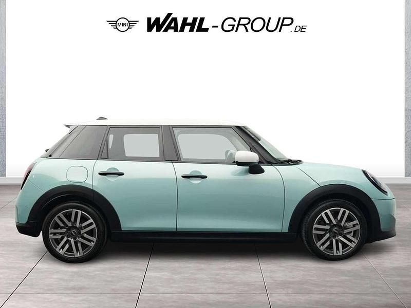 Gebraucht Mini Cooper S Classic 204 PS (150 kW) 2025 Ocean wave green Kleinwagen