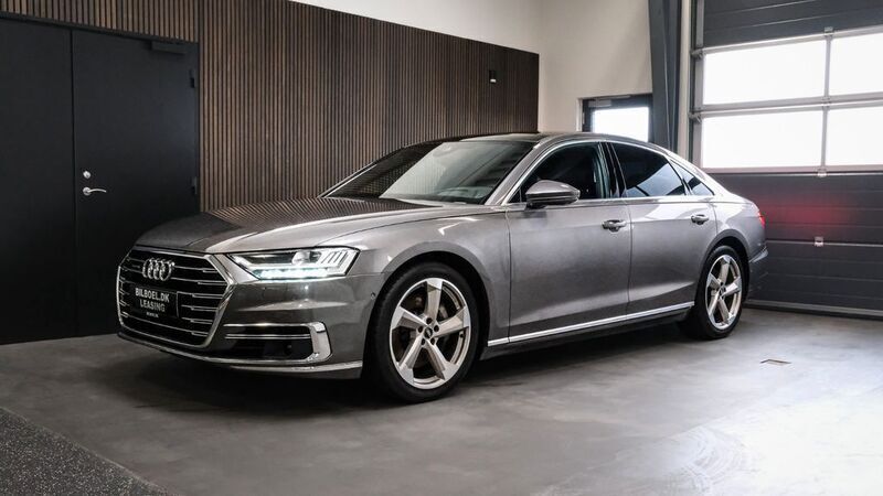 Grau Gebraucht 2017 Audi A8L Limousine | 41.650 € - Bild 1/4