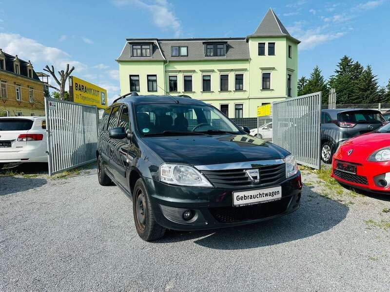 Grau "comete" Gebraucht 2010 Dacia Logan Lauréate Limousine | 2.499 € (Fairer Preis) - Bild 1/4
