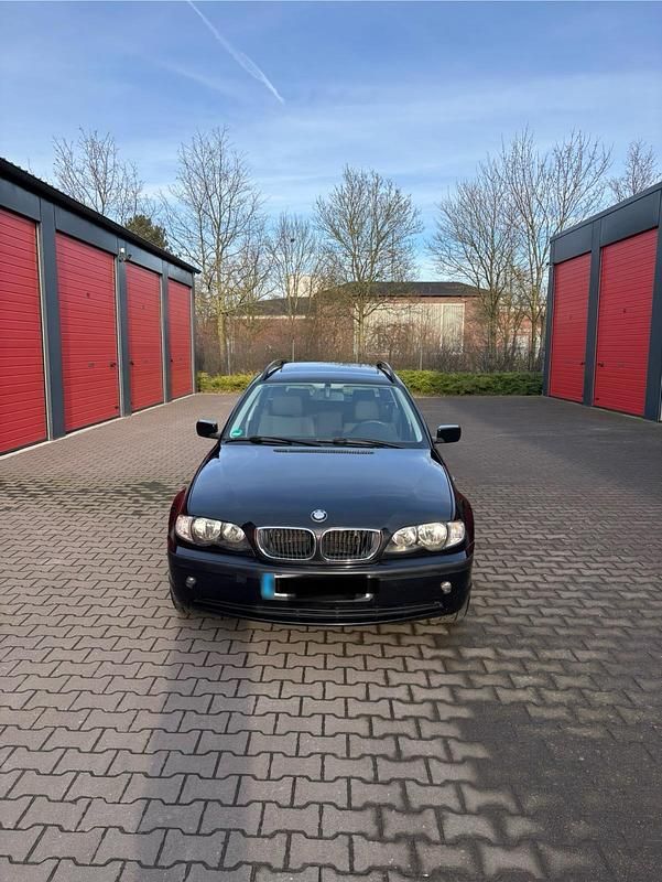 Gebraucht BMW 316 116 PS (85 kW) 2005 Schwarz Kombi
