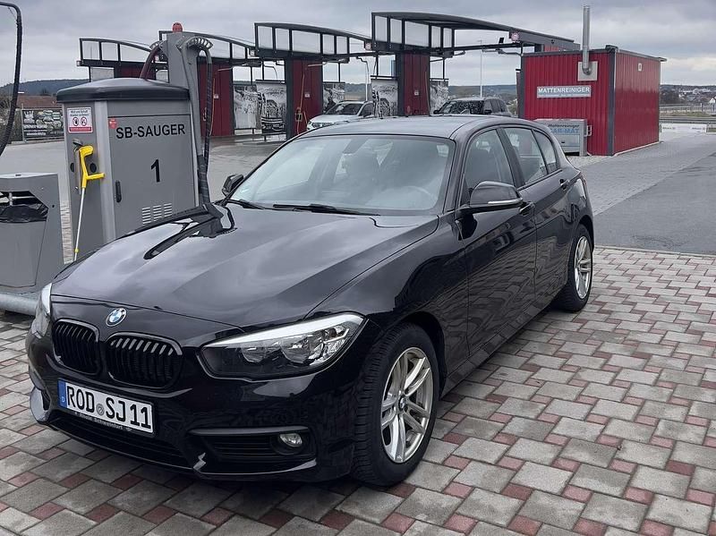 Gebraucht BMW 118 Advantage 136 PS (100 kW) 2016 Schwarz Kleinwagen