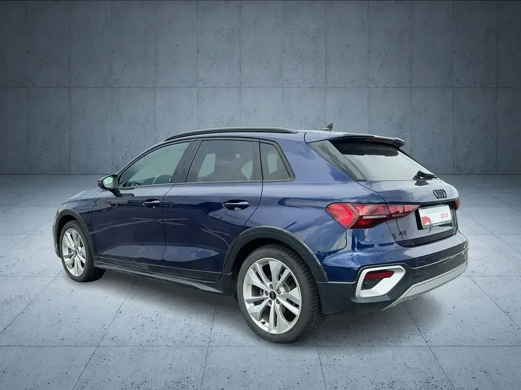 Gebraucht Audi A3 e-tron Sport 150 PS (110 kW) 2025 Blau Kleinwagen