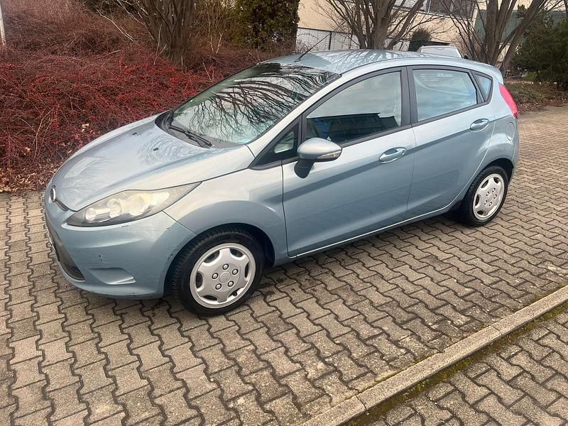 Gebraucht Ford Fiesta 94 PS (69 kW) 2009 Grau Kleinwagen