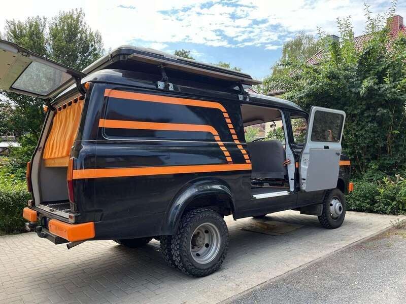 Schwarz Gebraucht 1980 Ford Transit Van | 24.900 € - Bild 1/4