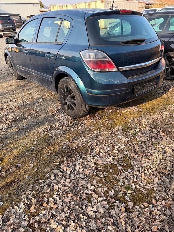 Gebraucht Opel Astra 2007 Grün Limousine