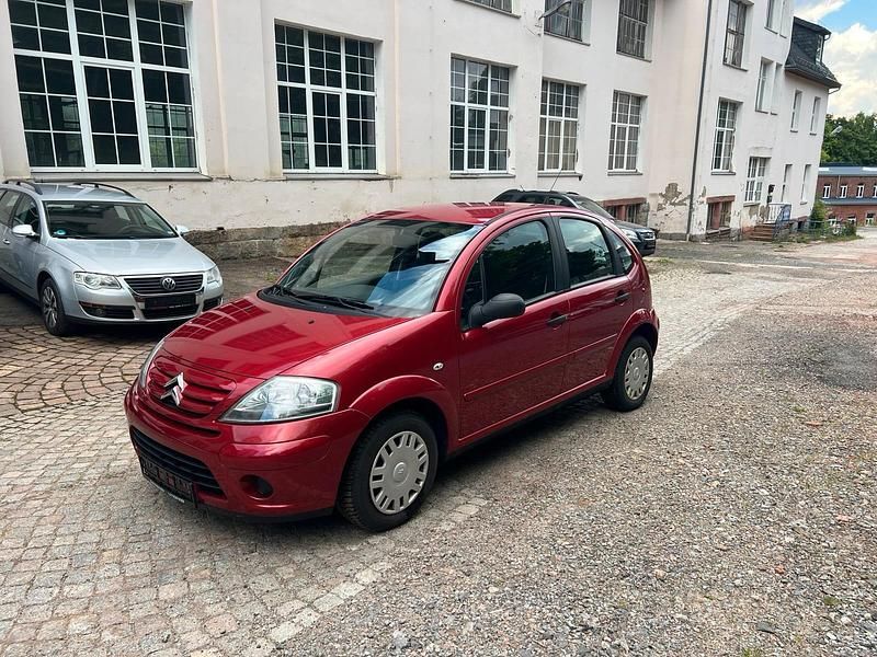Rot Gebraucht 2009 Citroën C3 Tonic Kleinwagen | 2.990 € (Etwas zu teuer) - Bild 1/4