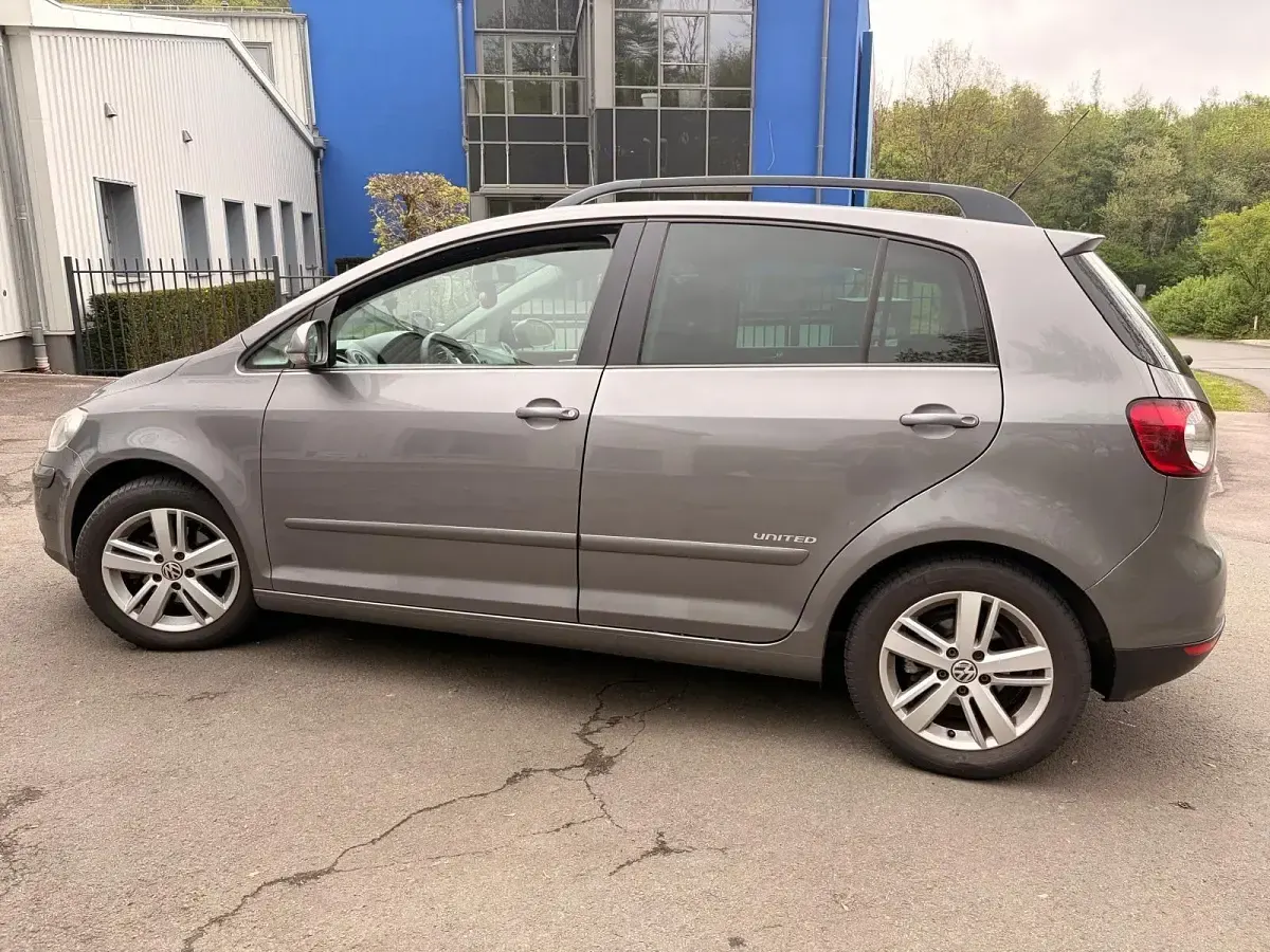 Gebraucht VW Golf Plus Cross 80 PS (58 kW) 2008 Grau Van / Kleinbus