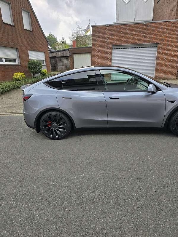 Occasion Tesla Model Y Performance 392 kW (534 ch) 2024 SUV