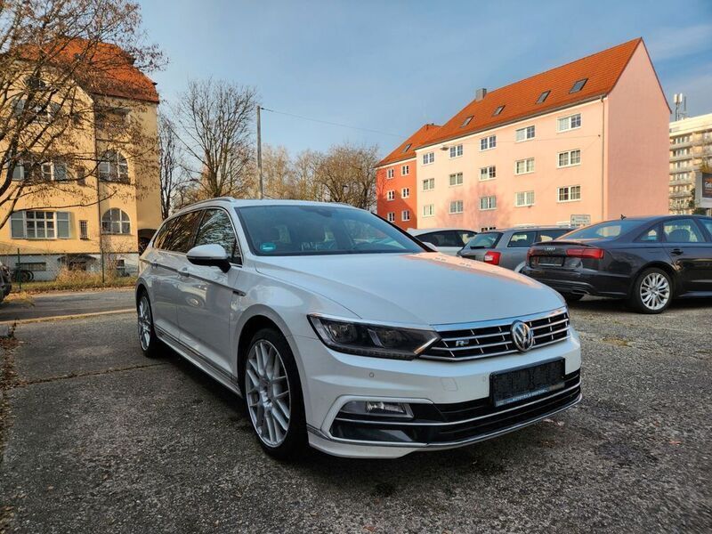 Weiß Gebraucht 2018 VW Passat Highline Limousine | 21.390 € (Teuer) - Bild 1/4