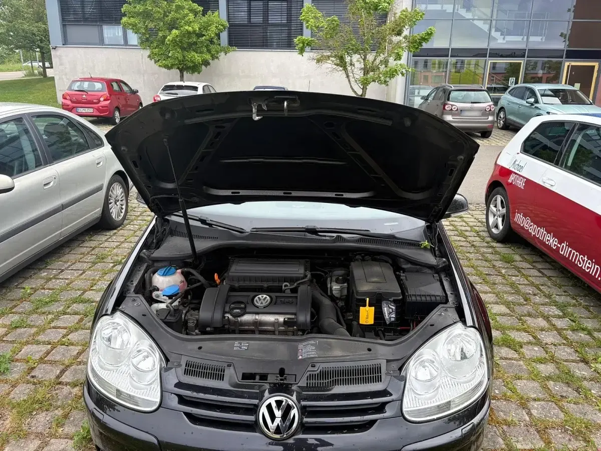 Gebraucht VW Golf V 80 PS (58 kW) 2007 Schwarz Kleinwagen