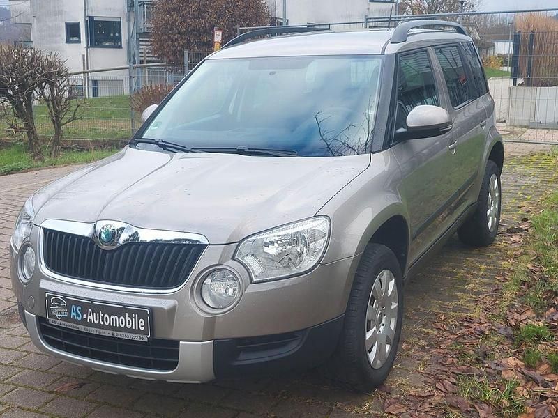 Gebraucht Skoda Yeti Active 105 PS (77 kW) 2013 Beige SUV