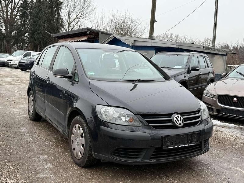 Black magic perleffekt Gebraucht 2005 VW Golf IV Trendline Kleinwagen | 1.590 € (Superpreis) - Bild 1/4