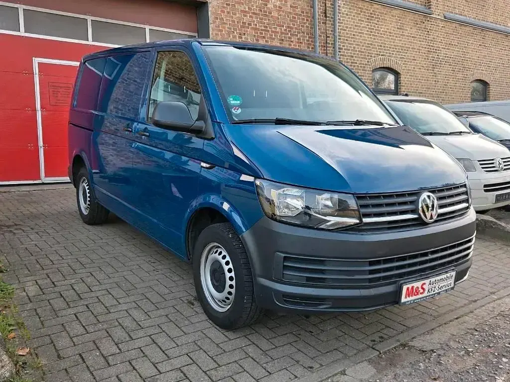 Second-hand VW Transporter 150 CP (110 kW) 2018 Albastru Van