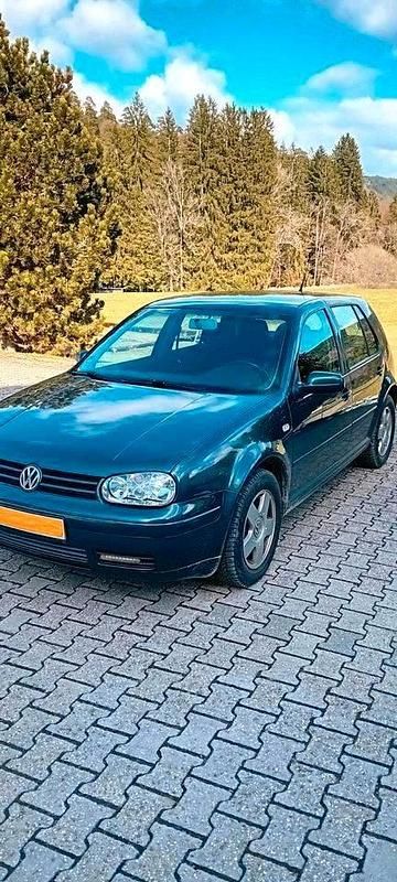 Second-hand VW Golf IV 150 CP (110 kW) 2000 Gri Berlinǎ