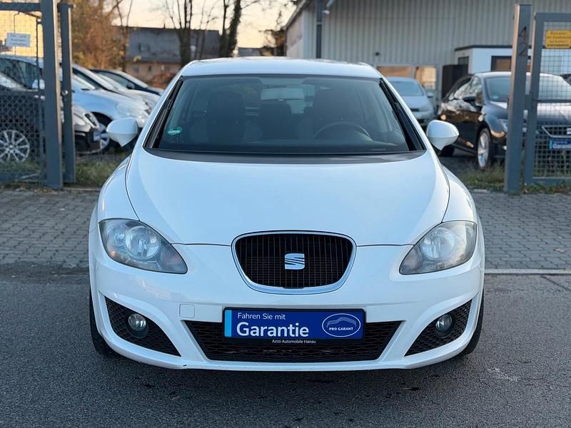 Gebraucht Seat Leon 105 PS (77 kW) 2011 Weiß Limousine