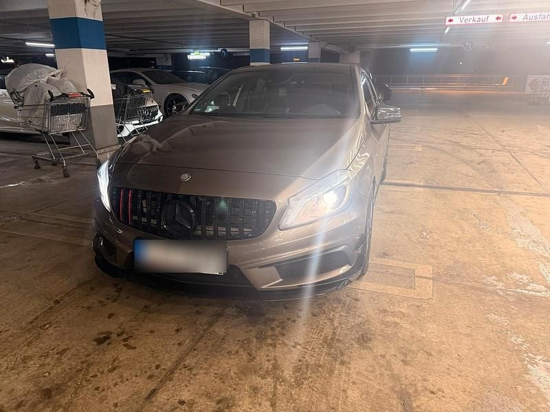 Gebraucht 2014 Mercedes A45 AMG AMG Kleinwagen | 22.000 € (Fairer Preis) - Bild 1/4