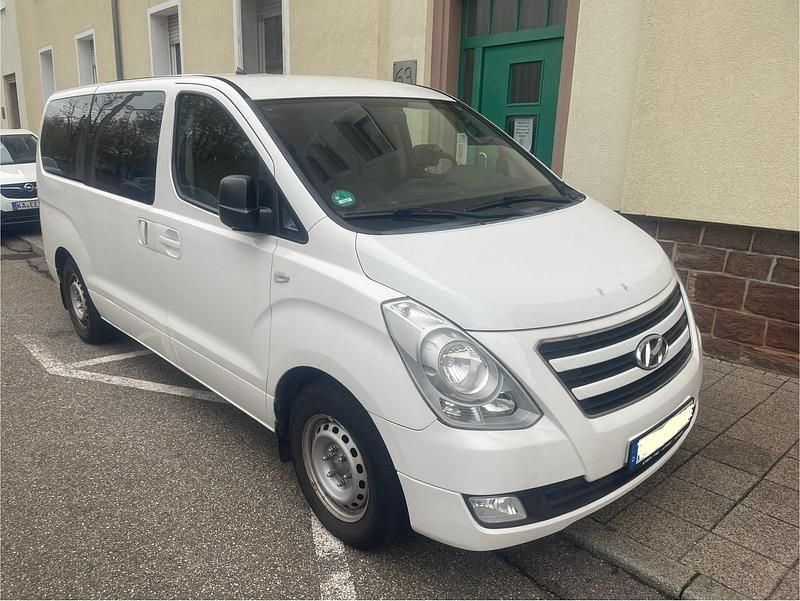 Gebraucht Hyundai H-1 2014 Weiß Van / Kleinbus