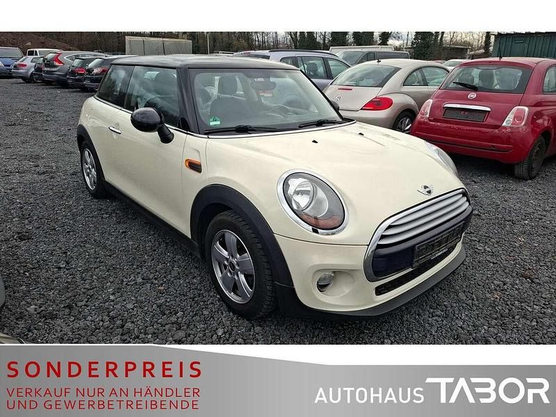 Gebraucht Mini Cooper 136 PS (100 kW) 2015 Pepper (old english) white Kleinwagen