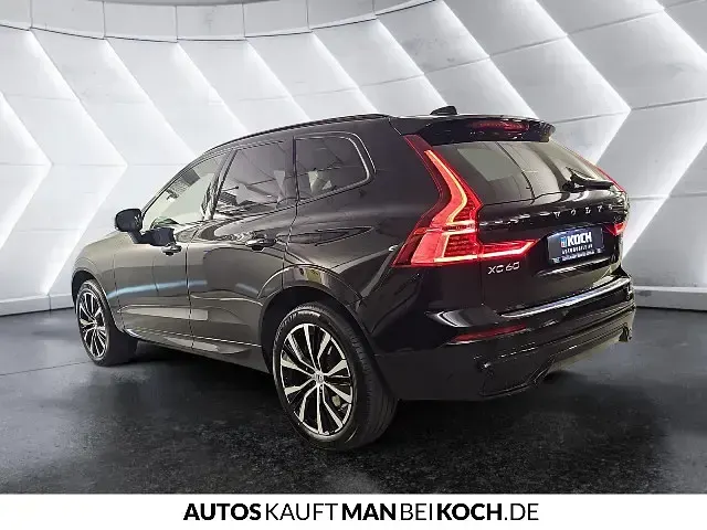Gebraucht Volvo XC60 145 PS (106 kW) 2023 SUV
