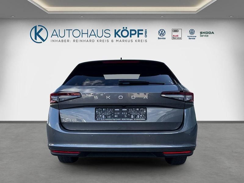 Gebraucht Skoda Superb Selection 150 PS (110 kW) 2025 Grau Kombi