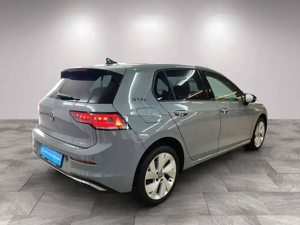 Gebraucht VW Golf VIII Goal 204 PS (150 kW) 2025 Grau Limousine