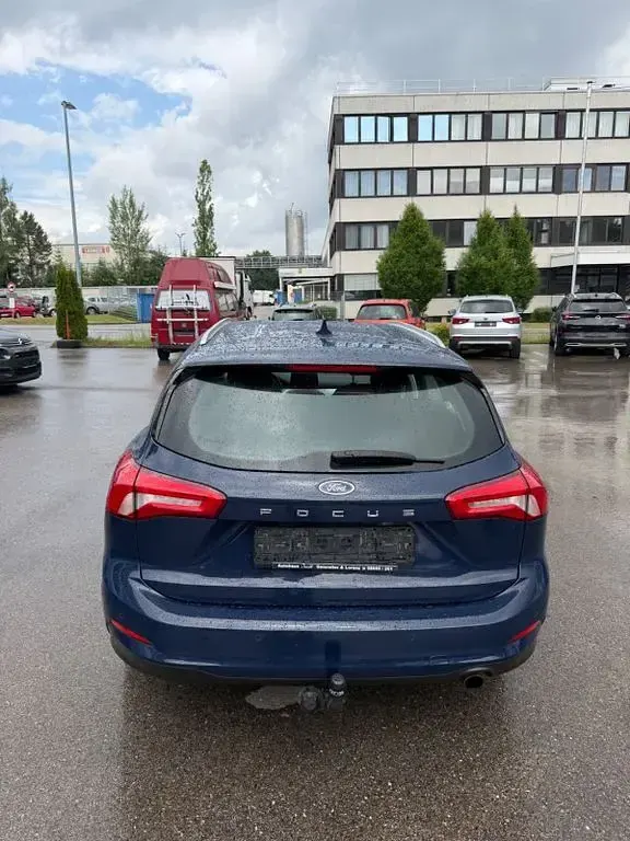Gebraucht Ford Focus Cool & Connect 120 PS (88 kW) 2019 Blau Limousine