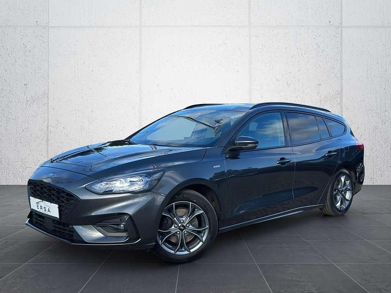 Grau Gebraucht 2020 Ford Focus ST-Line Kombi | 13.999 € (Guter Preis) - Bild 1/4